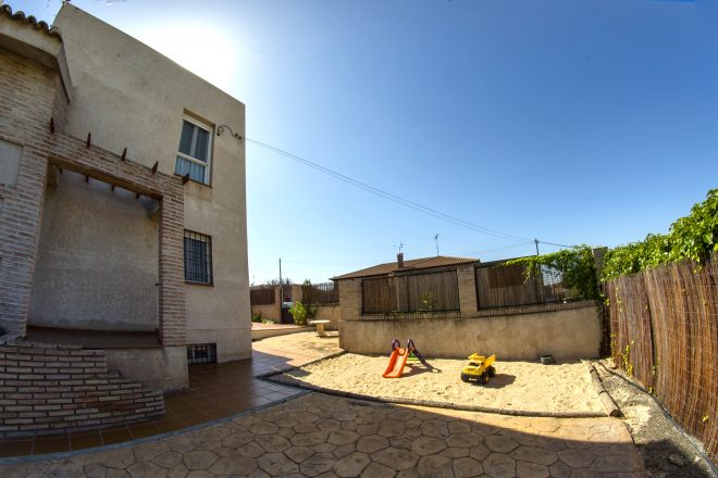 Terrario para juegos infanties