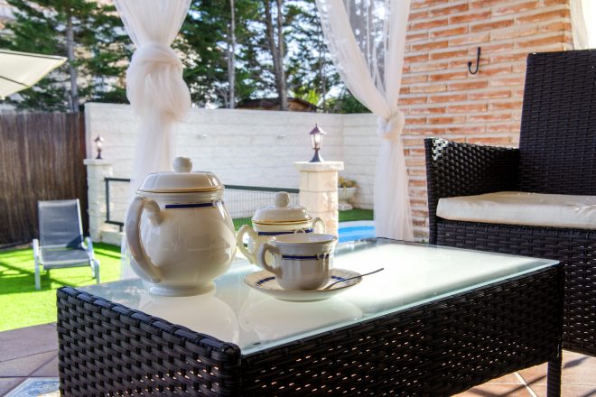 Mesa baja para el exterior